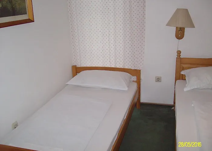 Πανσιόν Gasthaus Zur Melzen *