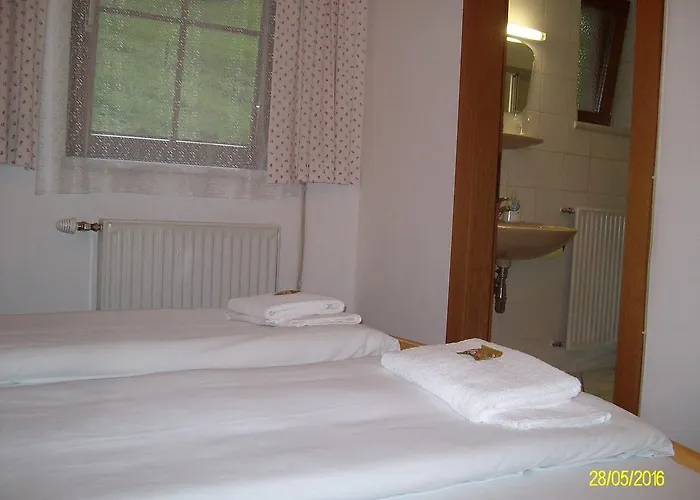 招待所 Gasthaus Zur Melzen *